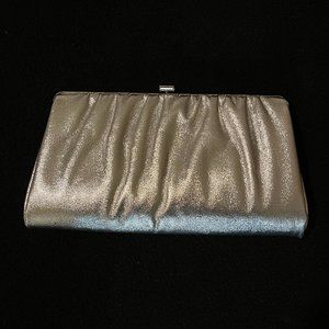 Retro/Vintage Silver Dressy Clutch Purse